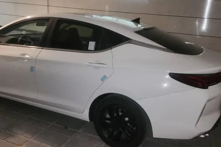 کی ام سی،  J7