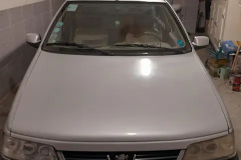 پژو، 405
