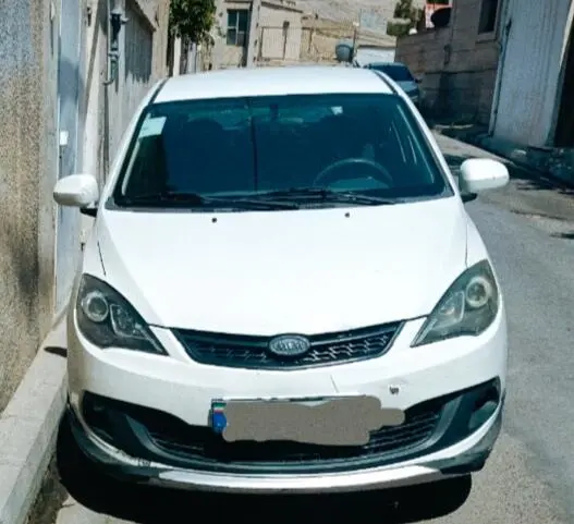 ام وی ام،  315هاچ بک