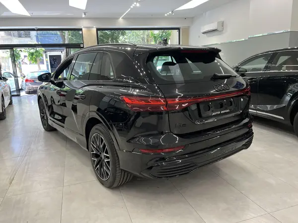 آئودی  Q5 e-tron
