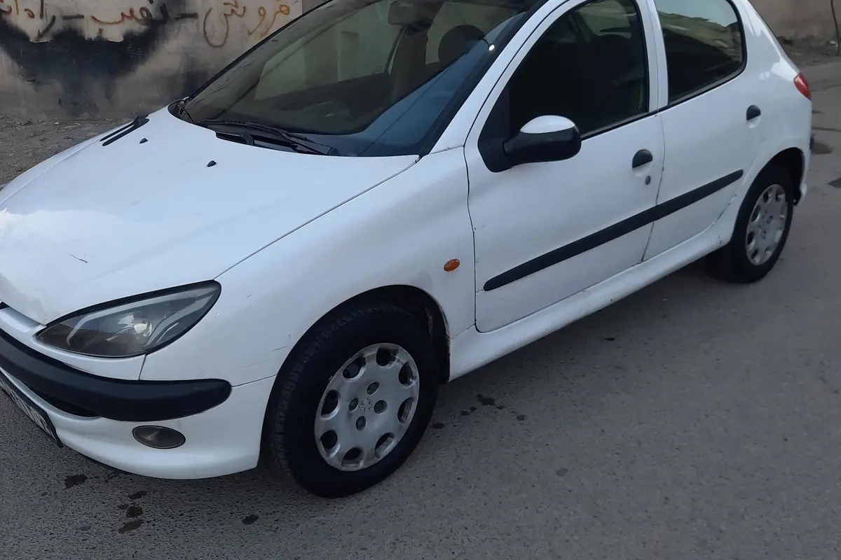 پژو،  206