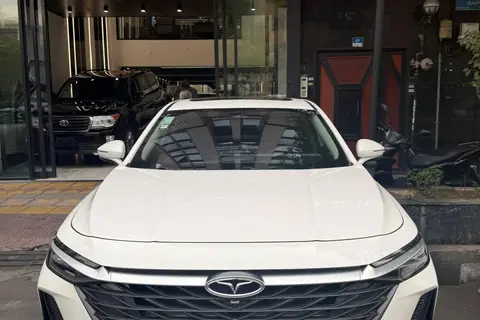 فونیکس، آریزو 8 (Z8)