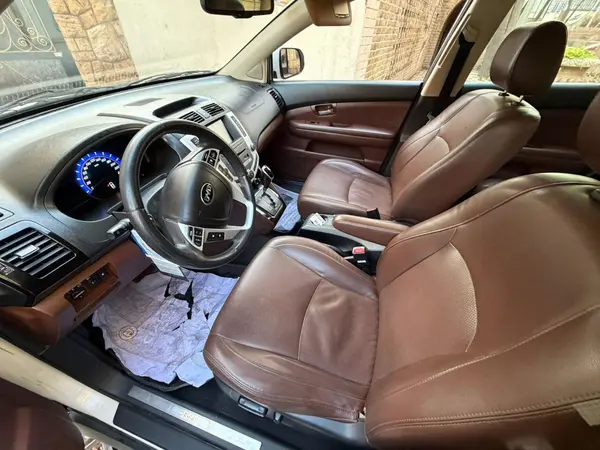 بی وای دی، S6