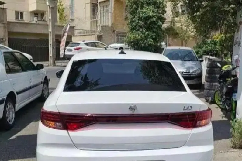 تارا،  اتوماتیک V4