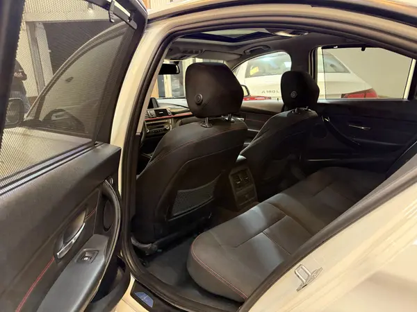 ب ام و، سری 3 سدان