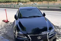 لکسوس، IS