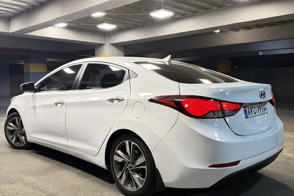 هیوندای، النترا