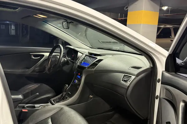 هیوندای، النترا