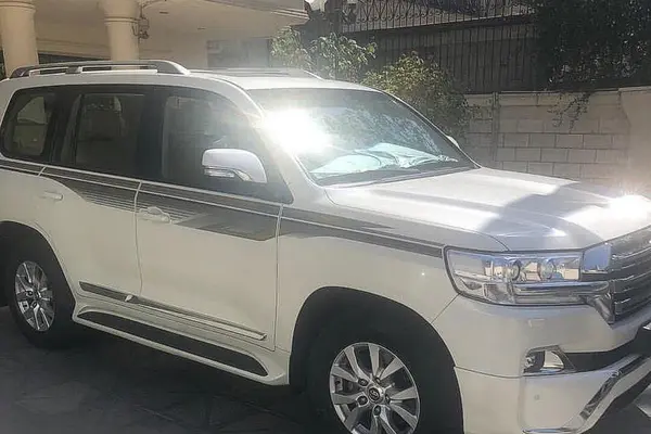 تویوتا، لندکروز چهار در