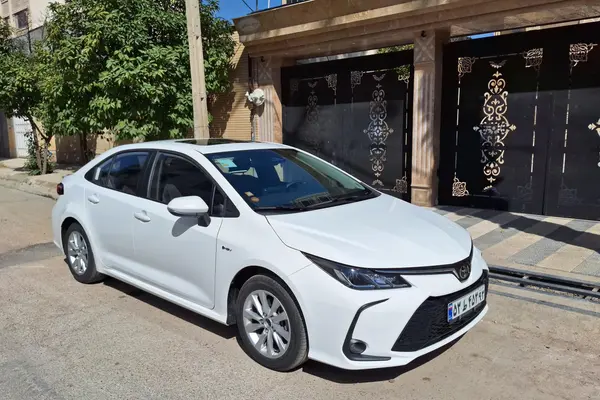 تویوتا، کرولا هیبرید