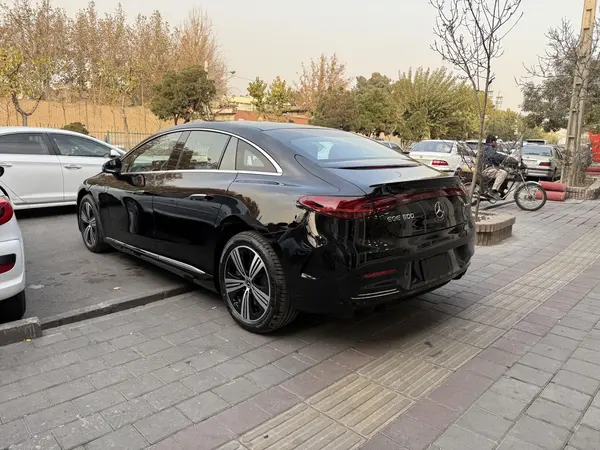 بنز، EQE Sedan