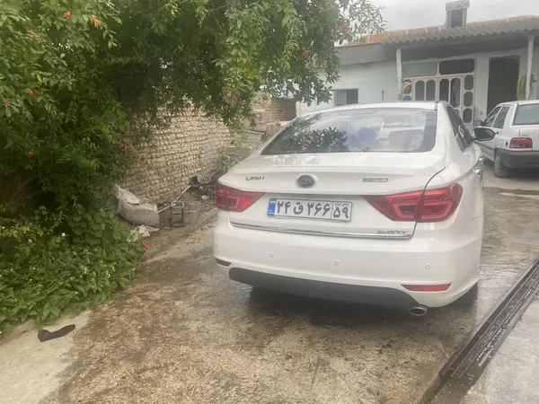 لیفان  820