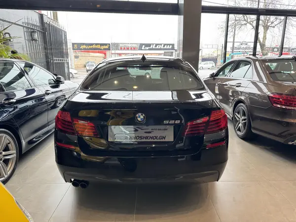 ب ام و، سری 5 سدان