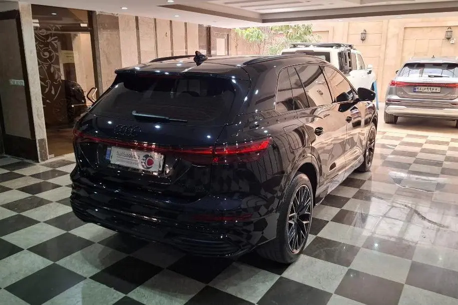 آئودی  Q5 e-tron