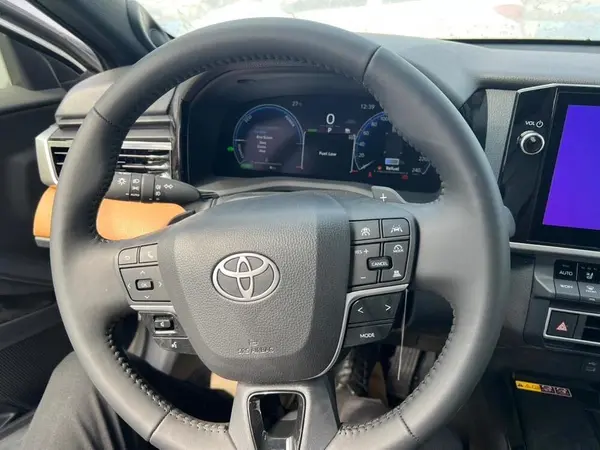 تویوتا، کمری هیبرید