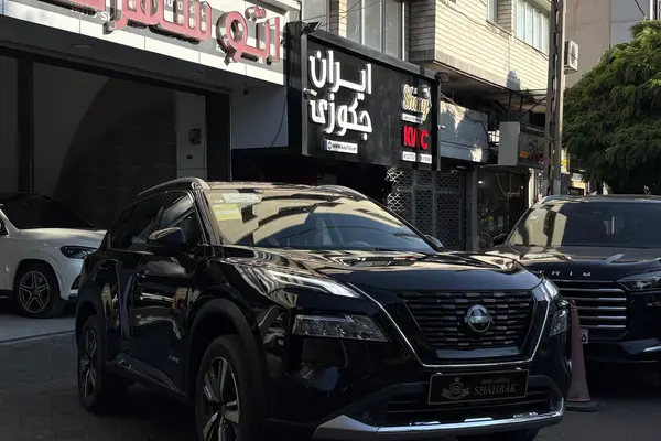 نیسان  ایکس تریل