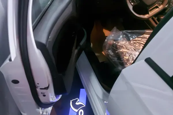 تارا، دنده ای V1 پلاس