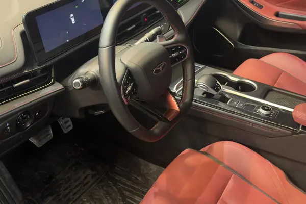 فونیکس، آریزو 6 جی تی (Z6 GT)