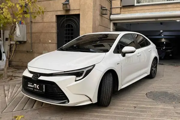 پیش فروش تویوتا، کرولا هیبرید