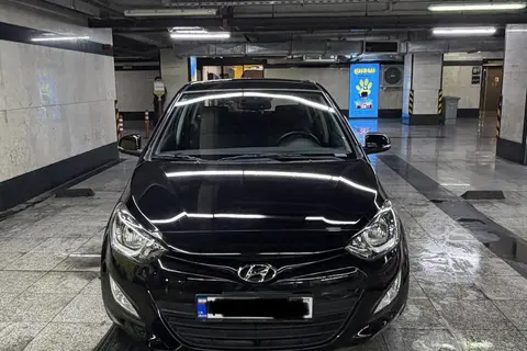 هیوندای، i20