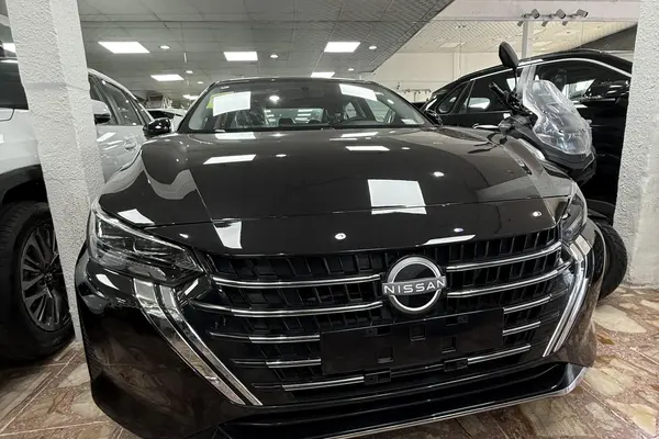 نیسان، سیلفی