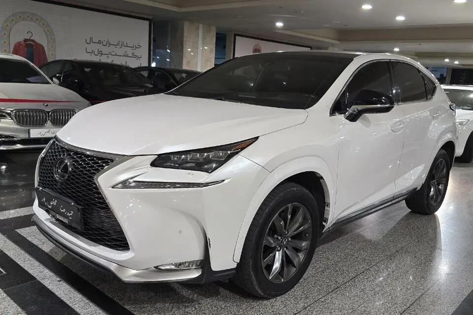 لکسوس  NX