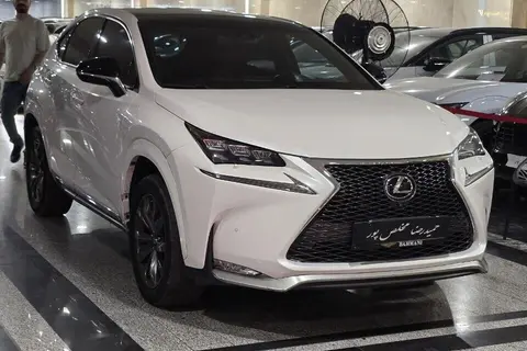 لکسوس، NX