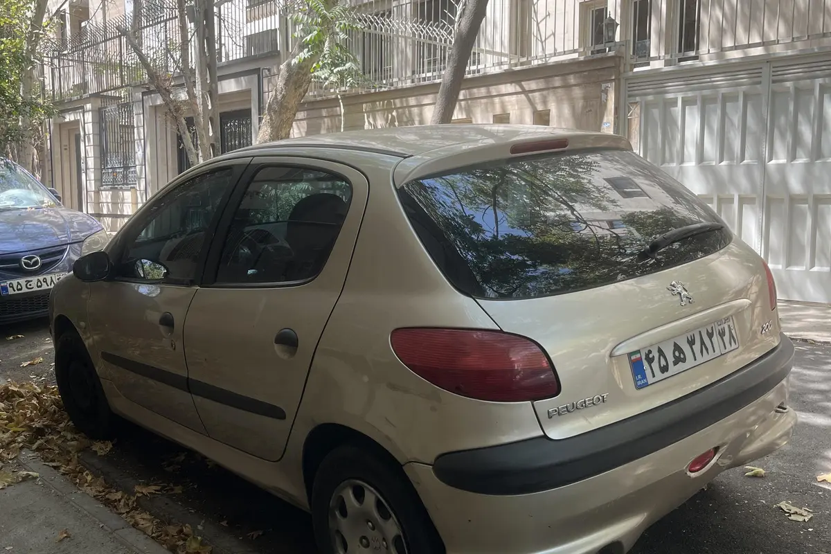 پژو  206