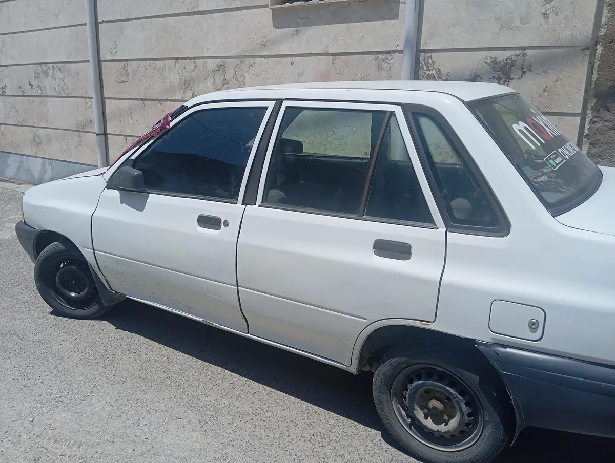 پراید،  صندوق دار
