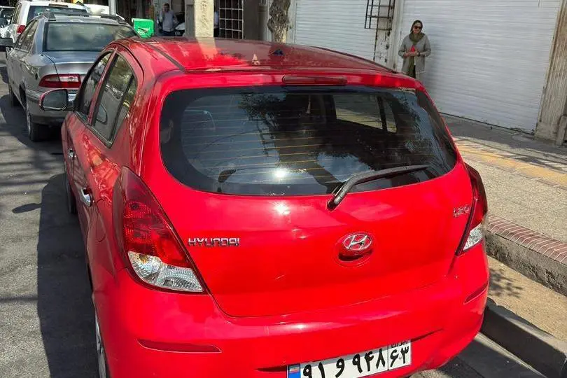 هیوندای  i20