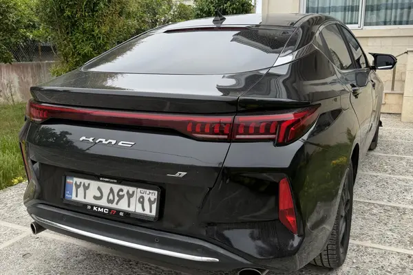 کی ام سی  J7