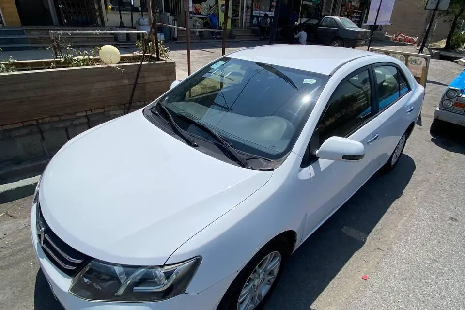 زوتی،  آریو