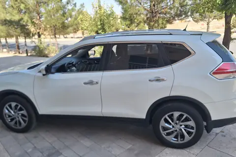 نیسان، ایکس تریل