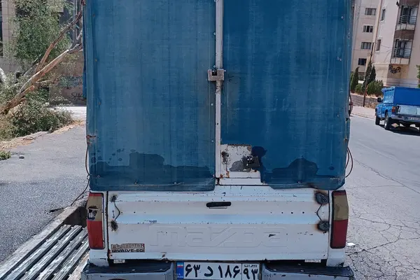 کارا، دو کابین