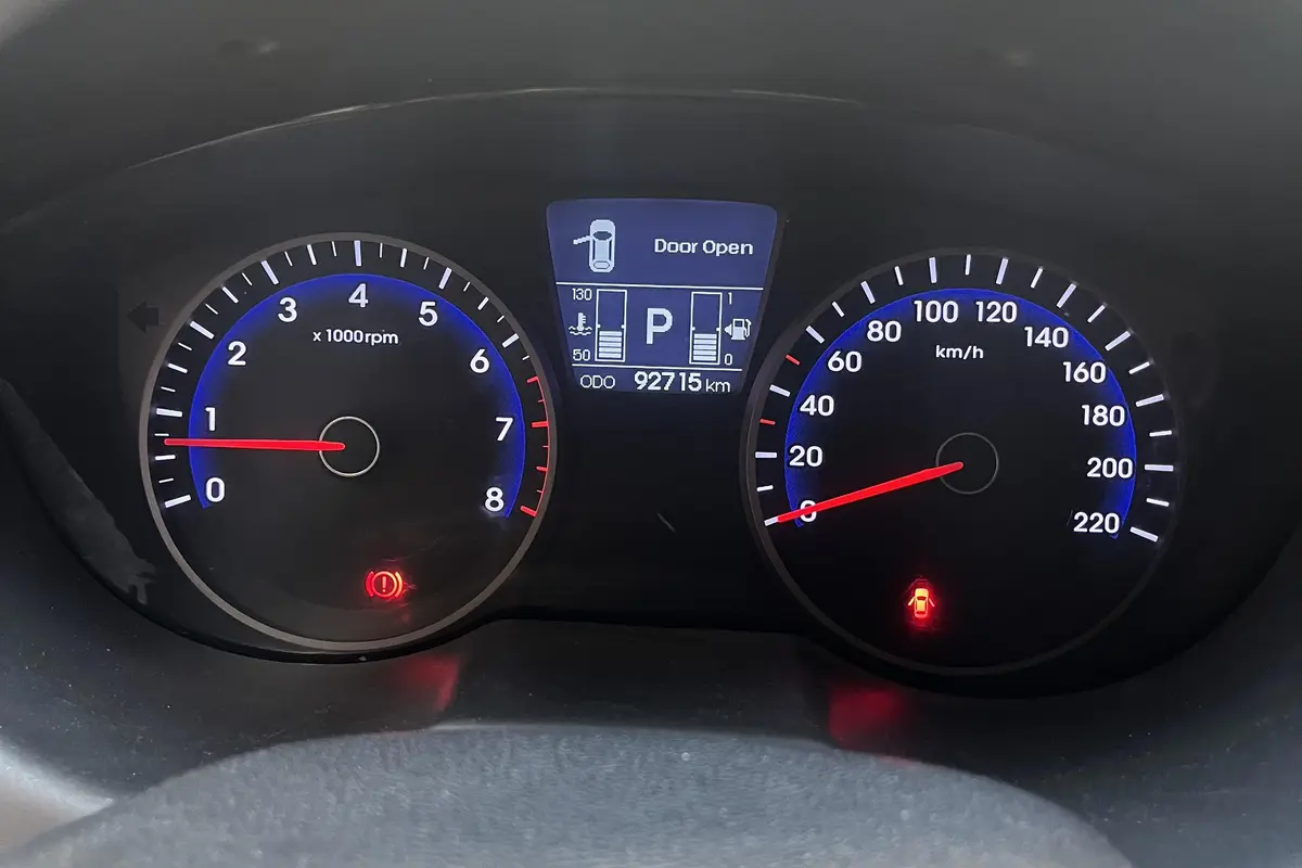 هیوندای،  i20