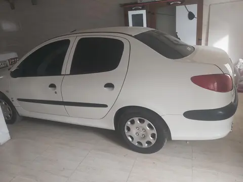پژو، 206 SD V8