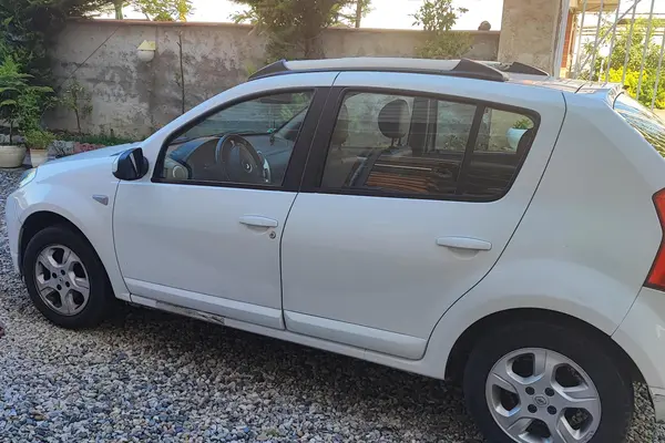 رنو، ساندرو