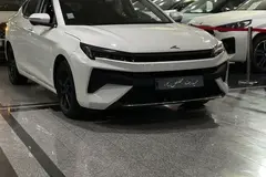 کی ام سی، J7