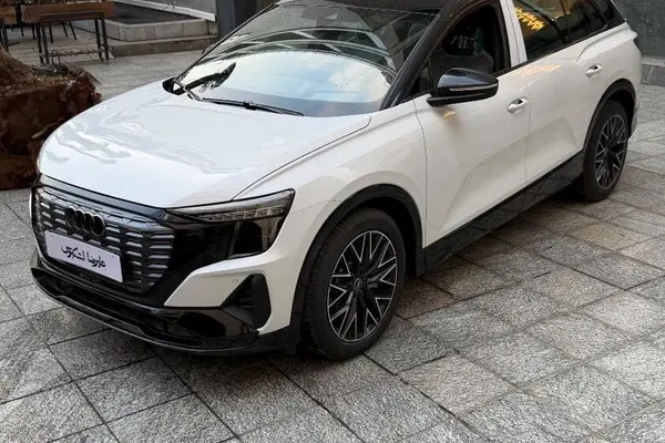 آئودی، Q5 e-tron