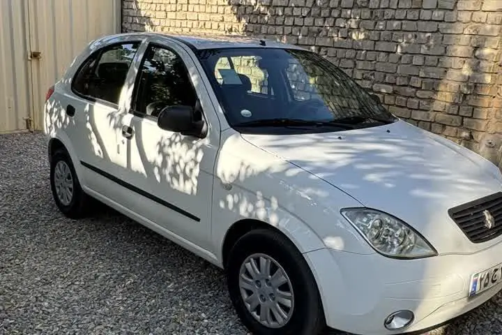 تیبا،  هاچ بک