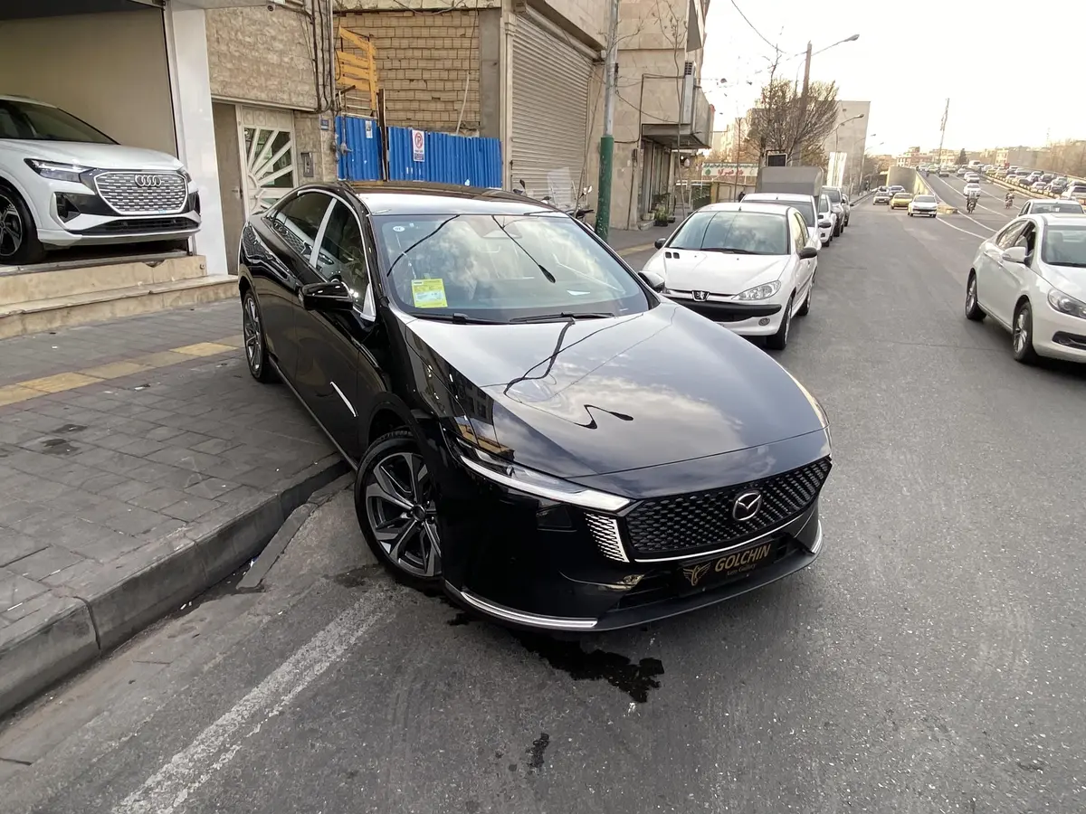 مزدا  EZ6