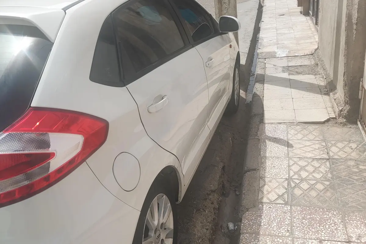 ام وی ام،  315هاچ بک
