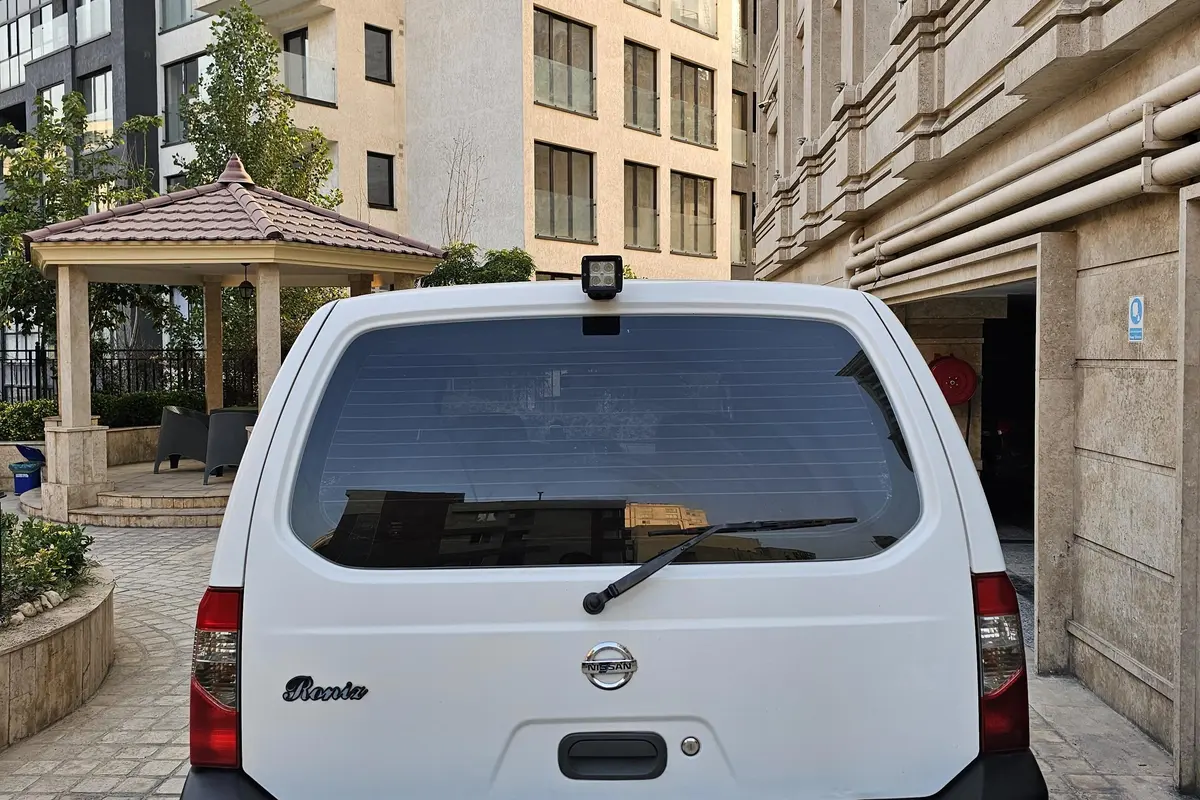 نیسان،  رونیز