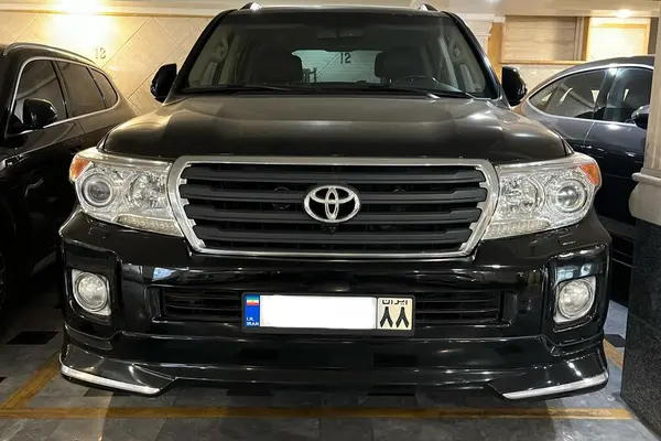 تویوتا  لندکروز چهار در