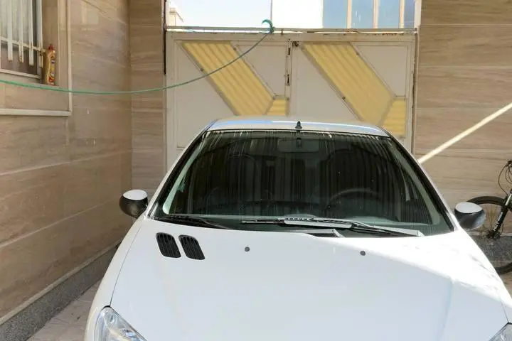 پژو،  206