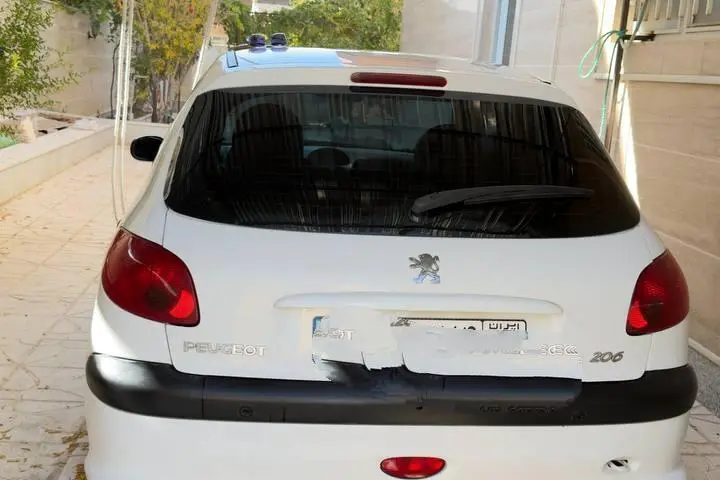 پژو،  206