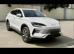 بی وای دی، سانگ پلاس DMi