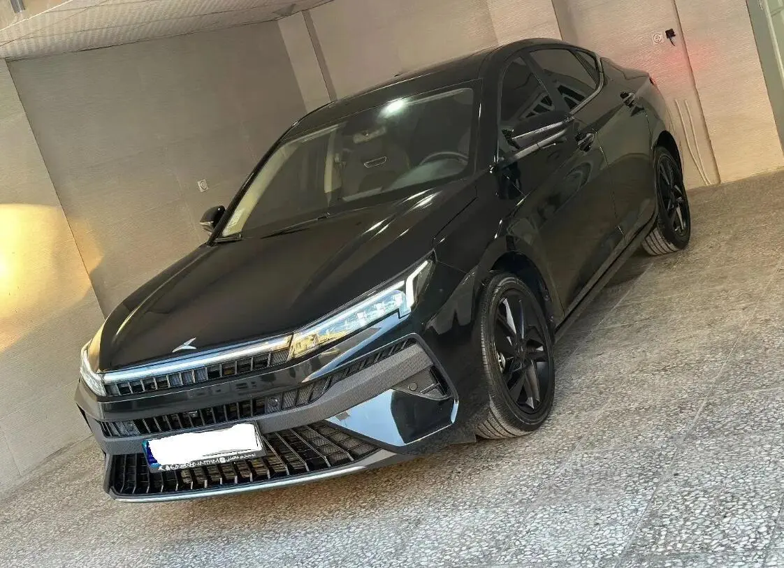 کی ام سی،  J7