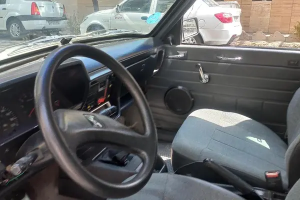 پیکان، سدان