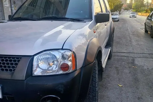 نیسان، رونیز